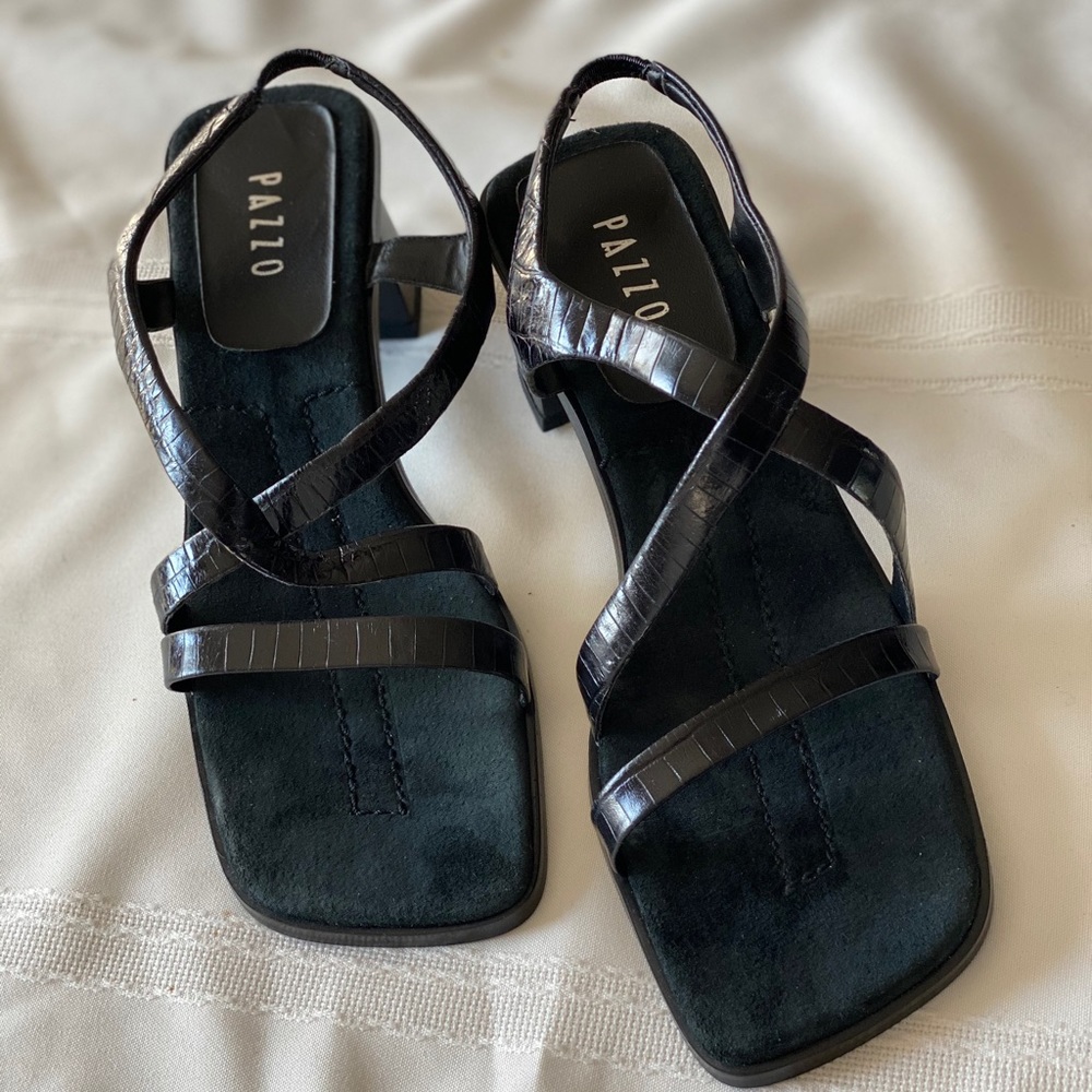 Women’s Black heels